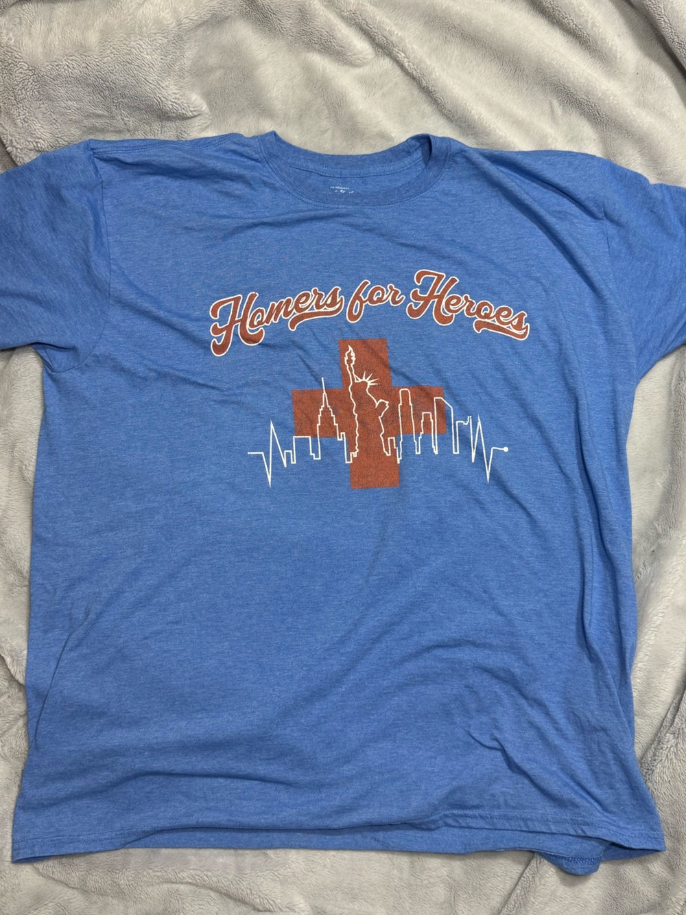 Homers for Heroes Blue Short Sleeve Graphic Tee Pete Alonso MLB Mets